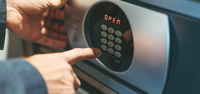 Cash Safe Openers in Woodside, California